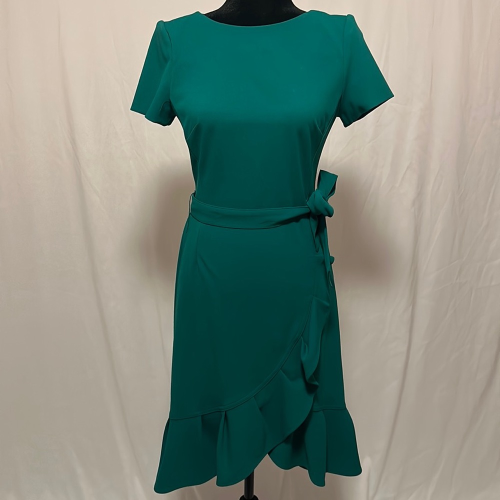 Calvin Klein Ruffled Tulip-Hem Crepe Dress green size 4
